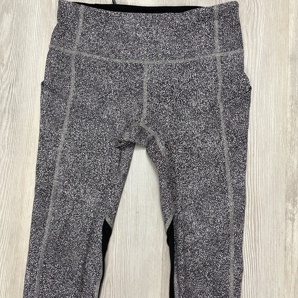 Lululemon Pace Rival Crop size 2 - Picture 6 of 13
